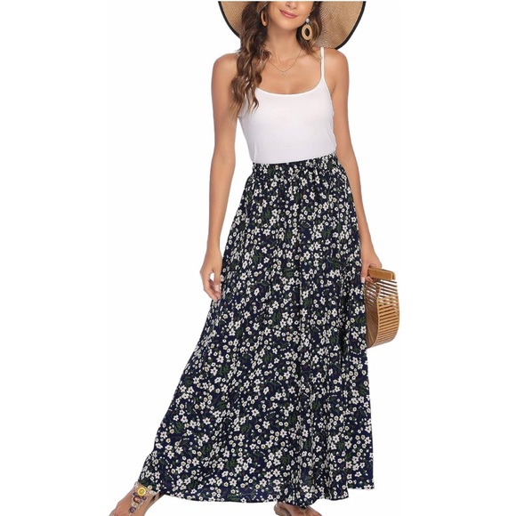 Dresses & Skirts - High waist pleated navy floral maxi skirt - M